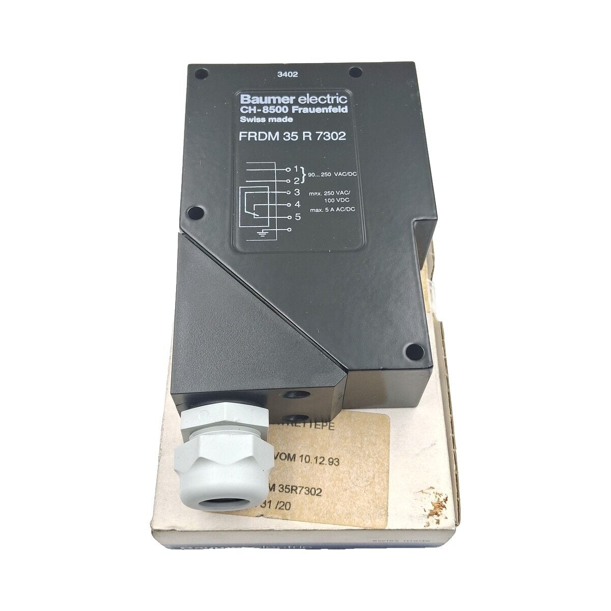 BAUMER FRDM 35 R 7302 Reflektörlü Optik Sensör