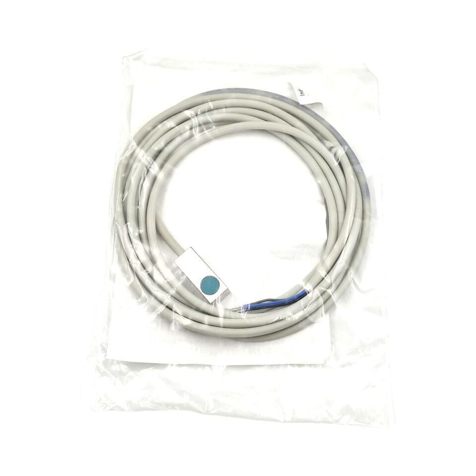 BAUMER IFF 08.24.15 L1 Kare Tip Endüktif Sensör