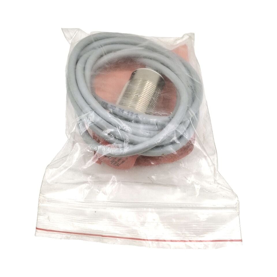 BAUMER IFR 30.24.12 L M30 Endüktif Sensör