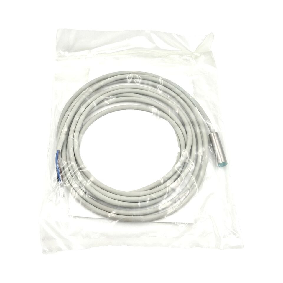 BAUMER IFRM 06P1713 PL Endüktif Sensör PNP
