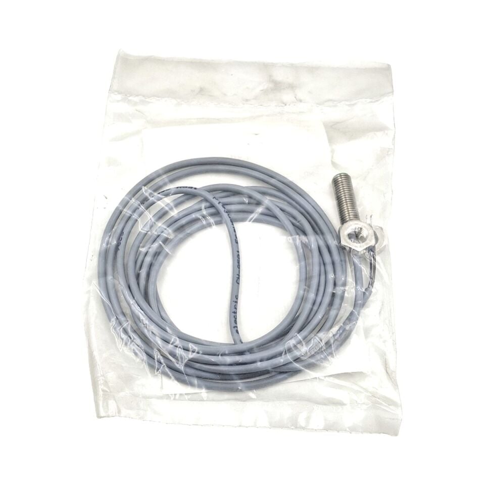 BAUMER IFRM 08P1713 L M8 Endüktif Sensör PNP