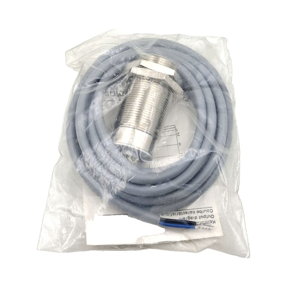 BAUMER IWEM 30U9502 Endüktif Mesafe Sensörü Analog Çıkışlı